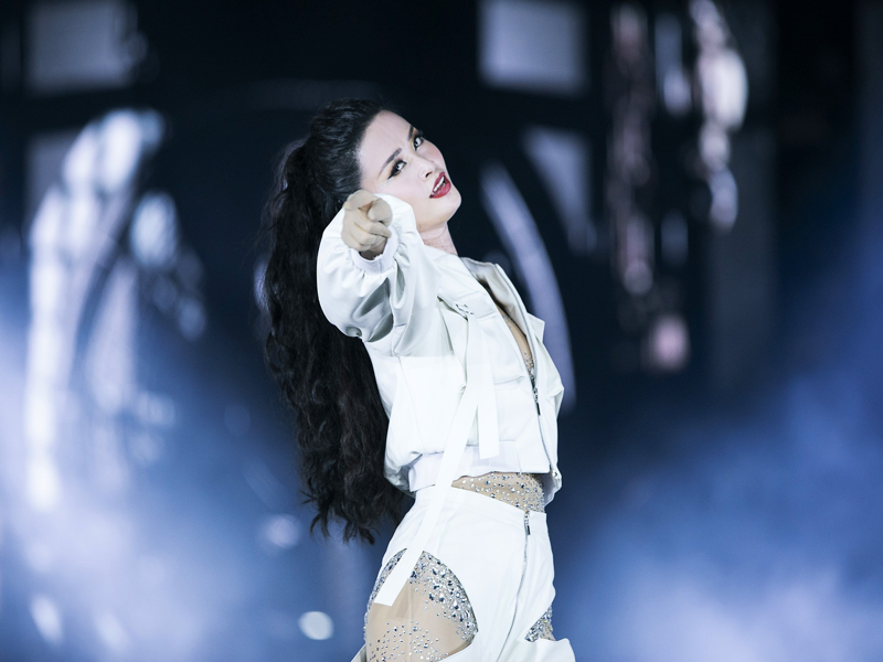 ĐÔNG NHI - “IT’S SHOW TIME”