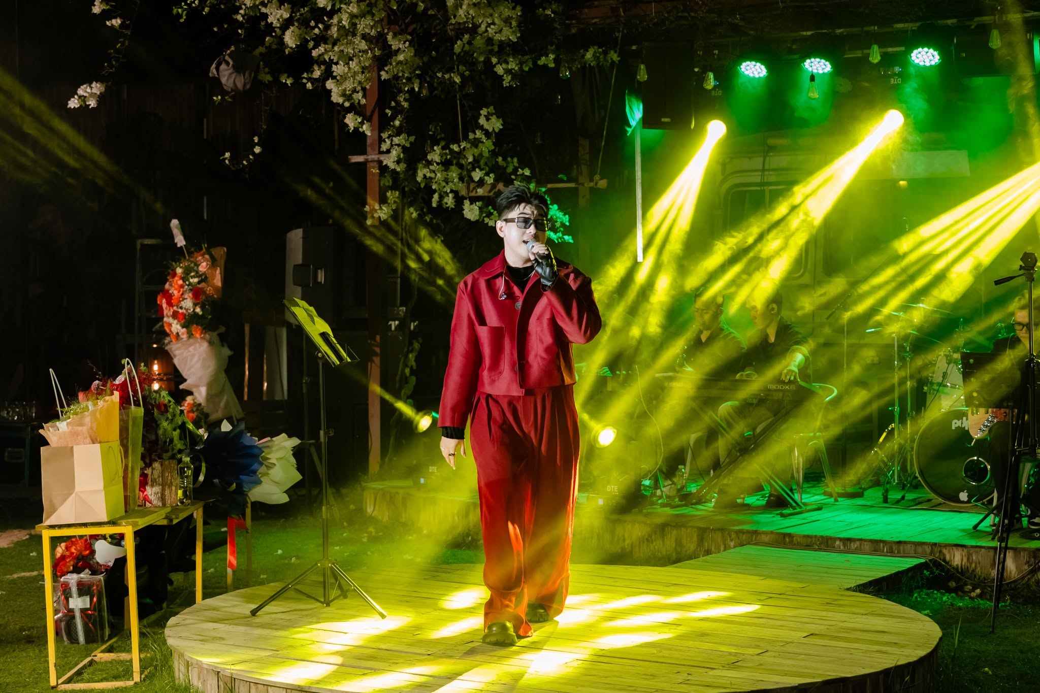 KHOI MINISHOW